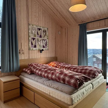Exclusive With Stunning Views In